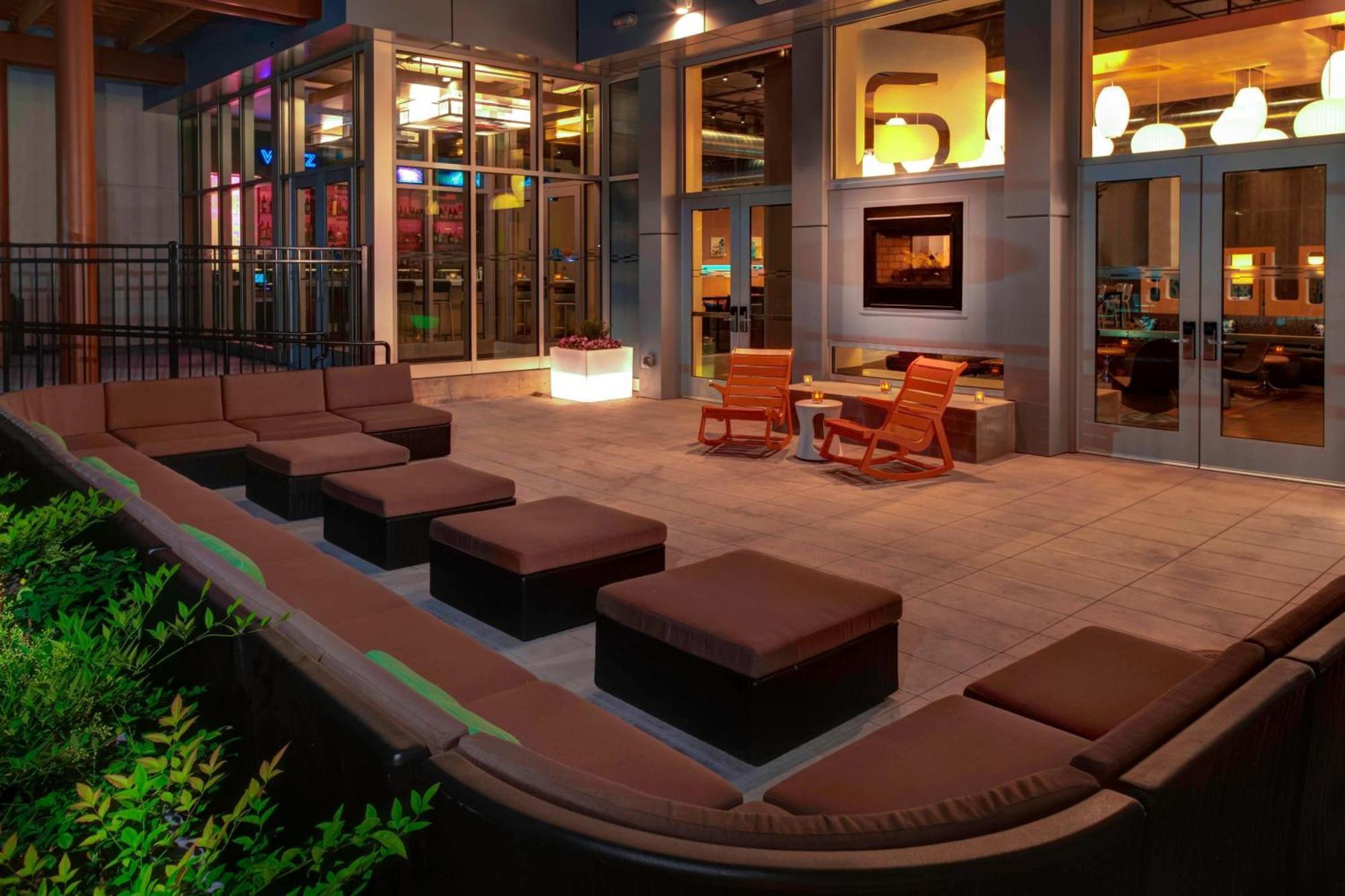 Aloft Wichita Hotel Eksteriør billede
