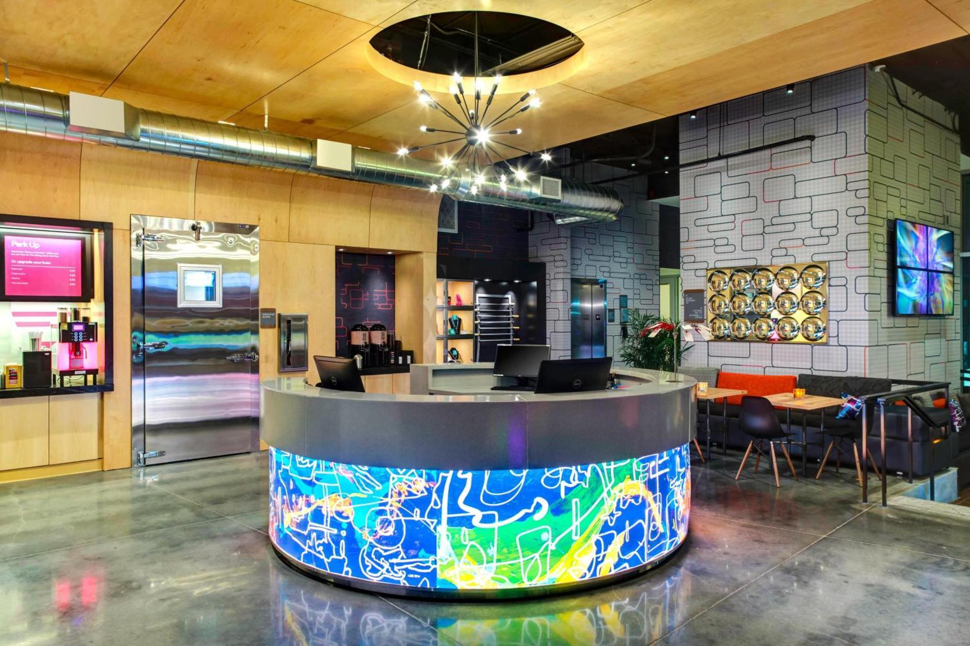 Aloft Wichita Hotel Eksteriør billede